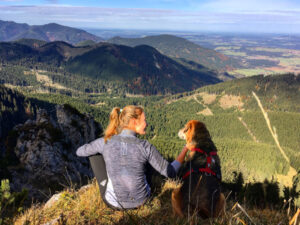 caja-schoepf-munichmountaingirls-Ammertal-bayern