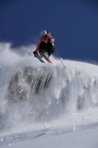 caja-schoepf-munichmountaingirls-Kitzsteinhorn-freeriden-skifahren-offpiste-adidas