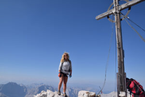 munichmountaingirls-evemuc-eva-schuler-gipfel-wandertour-Birkkarspitze