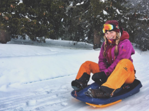 munichmountaingirls-evemuc-eva-schuler-ski-flims-laax-falera-schlitteln-schlittenfahren-bob