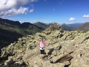 sandra-zeller-munichmountaingirls-rinnenspitze-sommerwand-franz-senn-huette