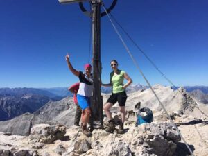 sandra-zeller-munichmountaingirls-birkkarspitze-gipfel-wandern