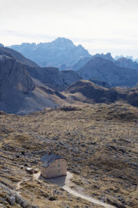 wildandfit-pragser-wildsee-bruneck-sexten-italien-seekofel-huette-wandertour