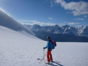 munichmountaingirls-rahel-goelz-skitour-winter-lyngen-alps