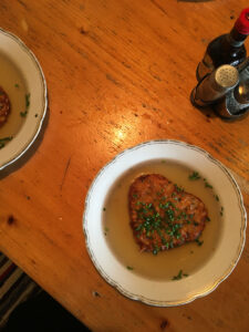 munich-mountain-girls-verena-buerstl-nvc-zirbenweg