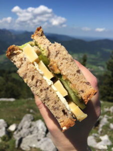 munichmountaingirls-lieberdraussen-bergblog-frauen-berge-brotzeit