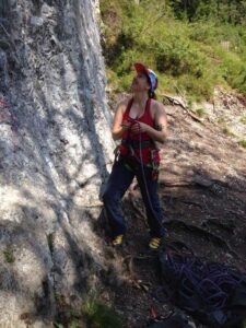 munichmountaingirls-bergblog-frauen-nina-schwind-Vorstieg-Telfs-klettern-6a+