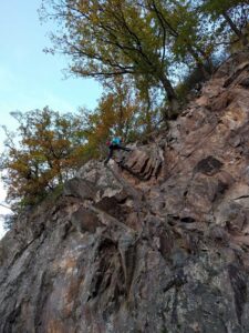 munichmountaingirls-bergblog-frauen-nina-schwind-Vorstieg-schwarzwald-klettern