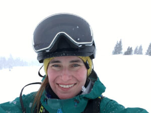sandra-neumann-munichmountaingirls-skifahren-Powder-Day-Saalbach-Hinterglemm_1