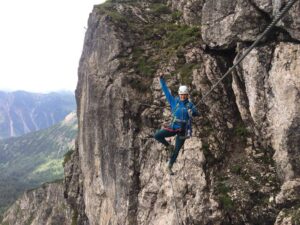 Zweilaender-Sportklettersteig-Kanzelwand-Kleinwalsertal-hanna-hoermann-munichmountaingirls